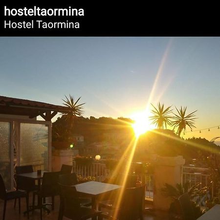 "Little Sicilian Home"-Room With A Private Bathroom & Kitchen -Fridge - And Shared A Beautiful Terrace On Hostel Taormina Center Zewnętrze zdjęcie