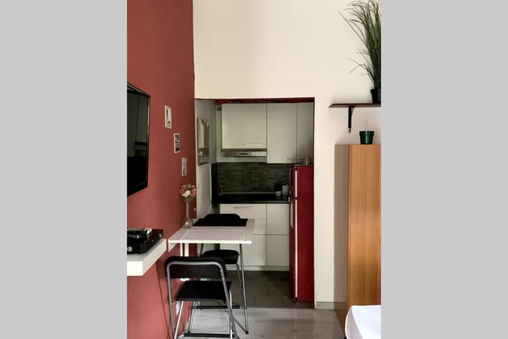 "Little Sicilian Home"-Room With A Private Bathroom & Kitchen -Fridge - And Shared A Beautiful Terrace On Hostel Taormina Center Zewnętrze zdjęcie