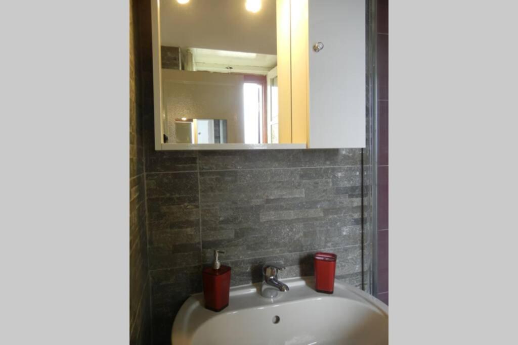"Little Sicilian Home"-Room With A Private Bathroom & Kitchen -Fridge - And Shared A Beautiful Terrace On Hostel Taormina Center Zewnętrze zdjęcie