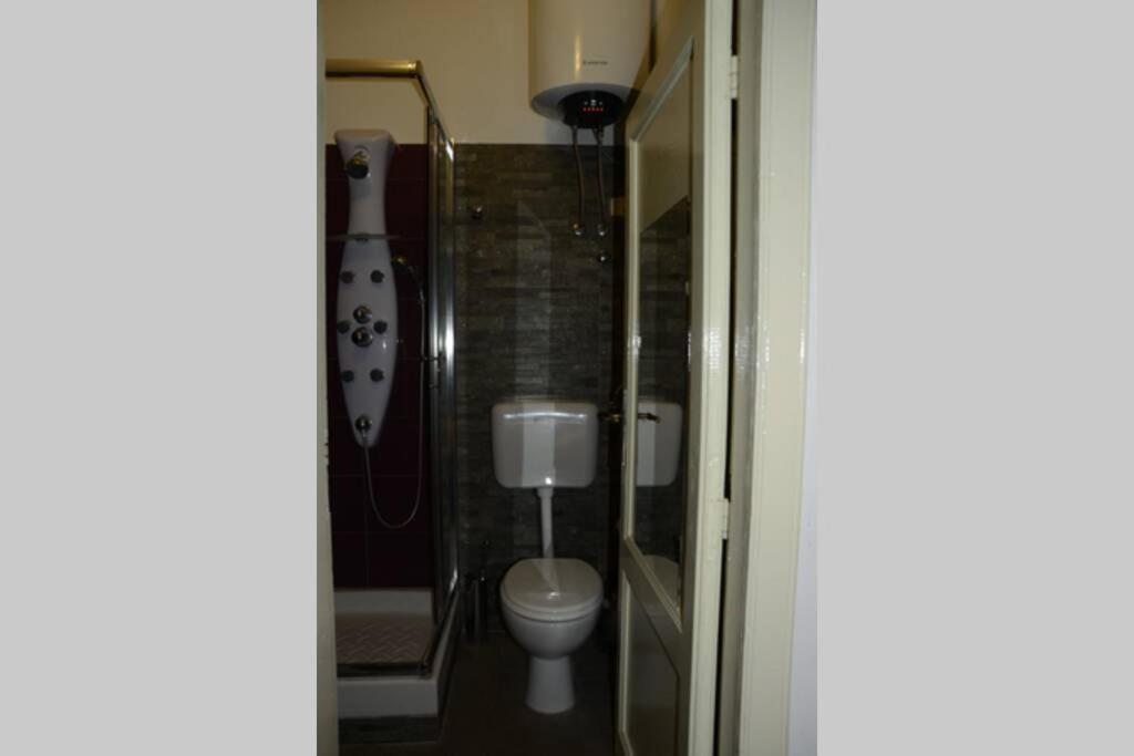 "Little Sicilian Home"-Room With A Private Bathroom & Kitchen -Fridge - And Shared A Beautiful Terrace On Hostel Taormina Center Zewnętrze zdjęcie