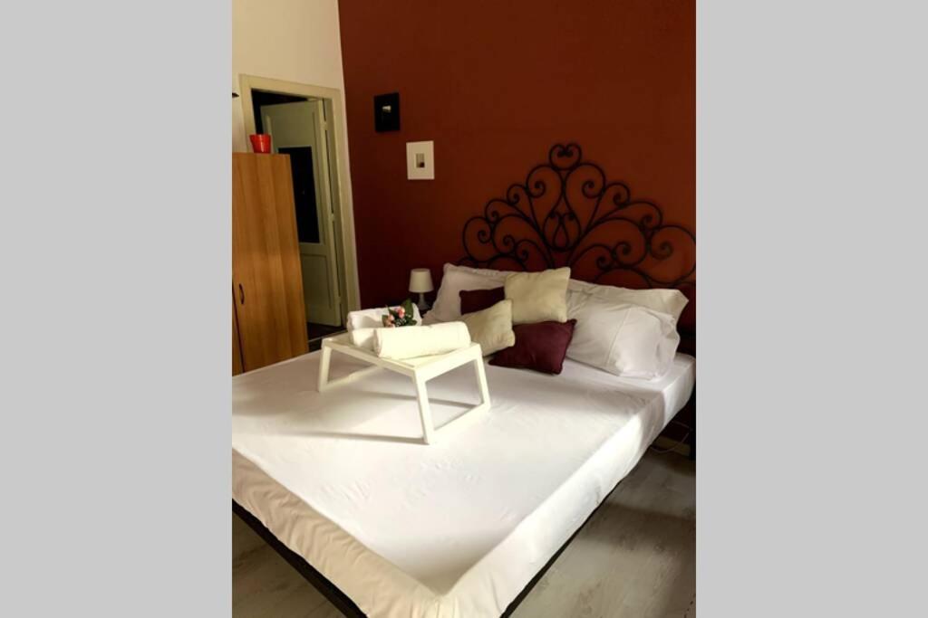 "Little Sicilian Home"-Room With A Private Bathroom & Kitchen -Fridge - And Shared A Beautiful Terrace On Hostel Taormina Center Zewnętrze zdjęcie