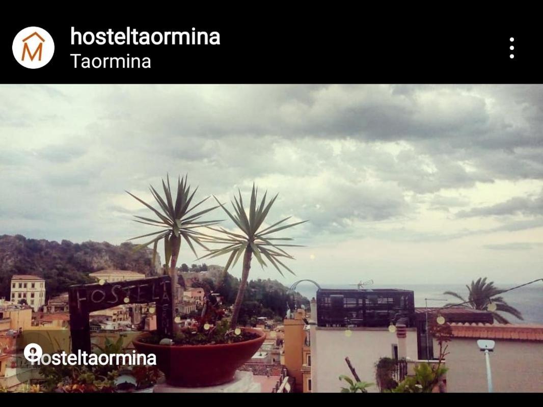 "Little Sicilian Home"-Room With A Private Bathroom & Kitchen -Fridge - And Shared A Beautiful Terrace On Hostel Taormina Center Zewnętrze zdjęcie